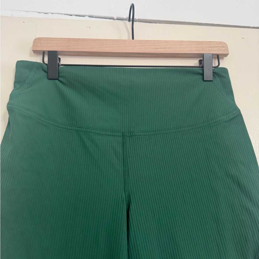 Lululemon Forest Green Base Pace HR Ribbed 23” Leggings - Picture 5 of 9